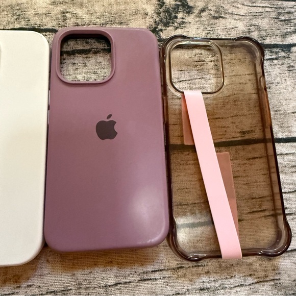 iPhone 13 Pro case bundle - Picture 3 of 5